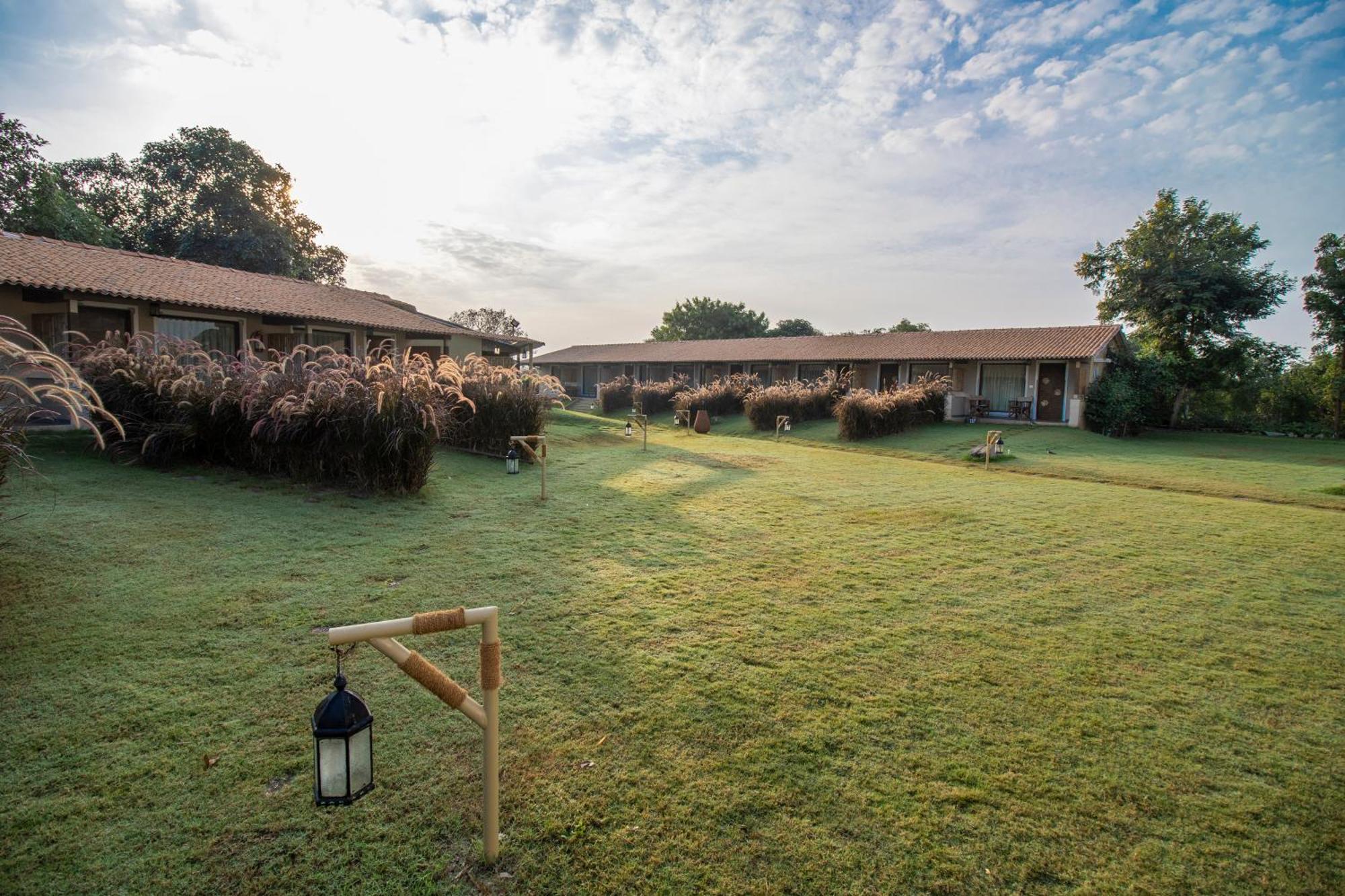 Asiatic Lion Lodge Sasan Gir Extérieur photo